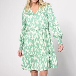 AnyBody Regular Printed Knee Length Dress with Smocked Sleeves Size S